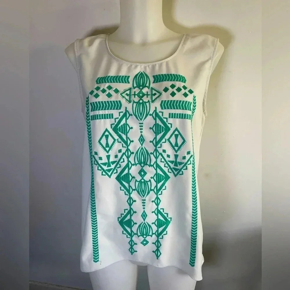 Gianni Bini tribal embroidered sleeveless tank shell Large GUC! 0191